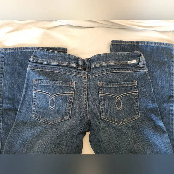 NWOT Roxy Sunset Beach Flare Fit Jeans - Picture 2 of 7